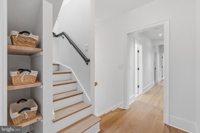 11 CEDAR ST, Alexandria, VA 22301