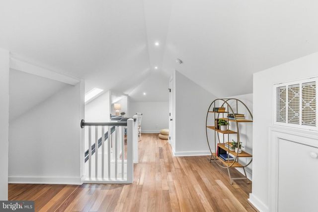 11 CEDAR ST, Alexandria, VA 22301