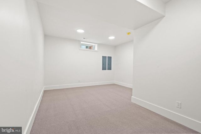 11 CEDAR ST, Alexandria, VA 22301