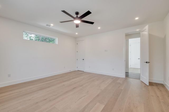 5700 LOUISE LN, Austin, TX 78757