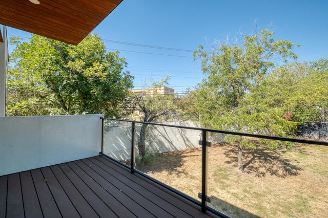 5700 LOUISE LN, Austin, TX 78757