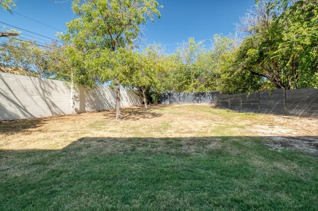 5700 LOUISE LN, Austin, TX 78757