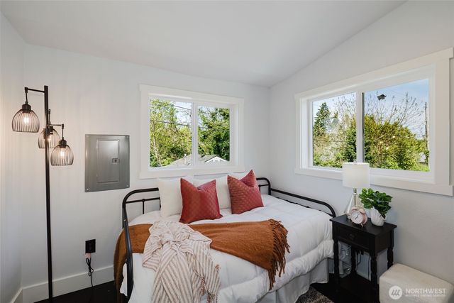 2124 15th Street, Bremerton, WA 98312