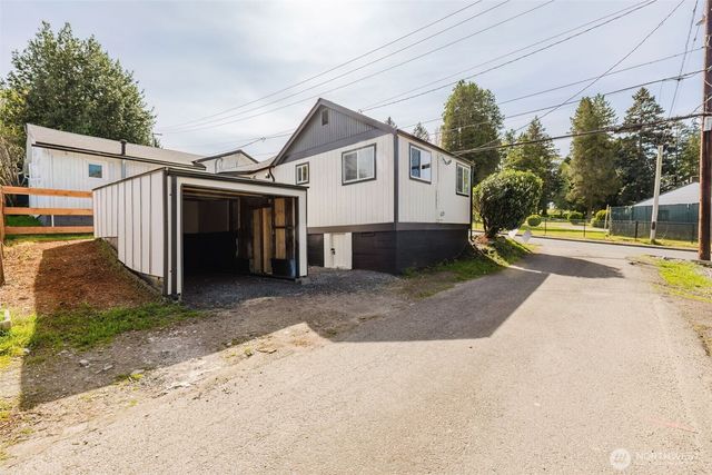 2124 15th Street, Bremerton, WA 98312
