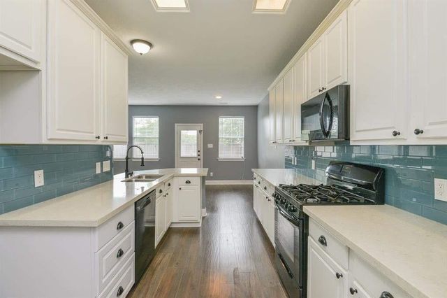 8755 Thistlemoor Lane, Houston, TX 77044