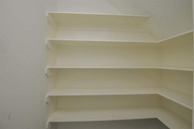 8755 Thistlemoor Lane, Houston, TX 77044