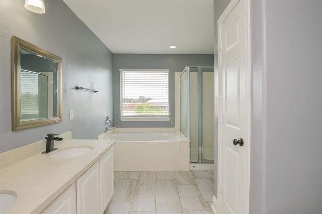 8755 Thistlemoor Lane, Houston, TX 77044