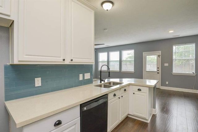 8755 Thistlemoor Lane, Houston, TX 77044