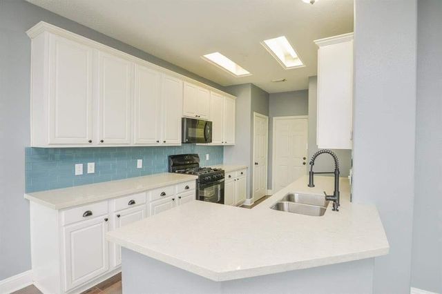 8755 Thistlemoor Lane, Houston, TX 77044