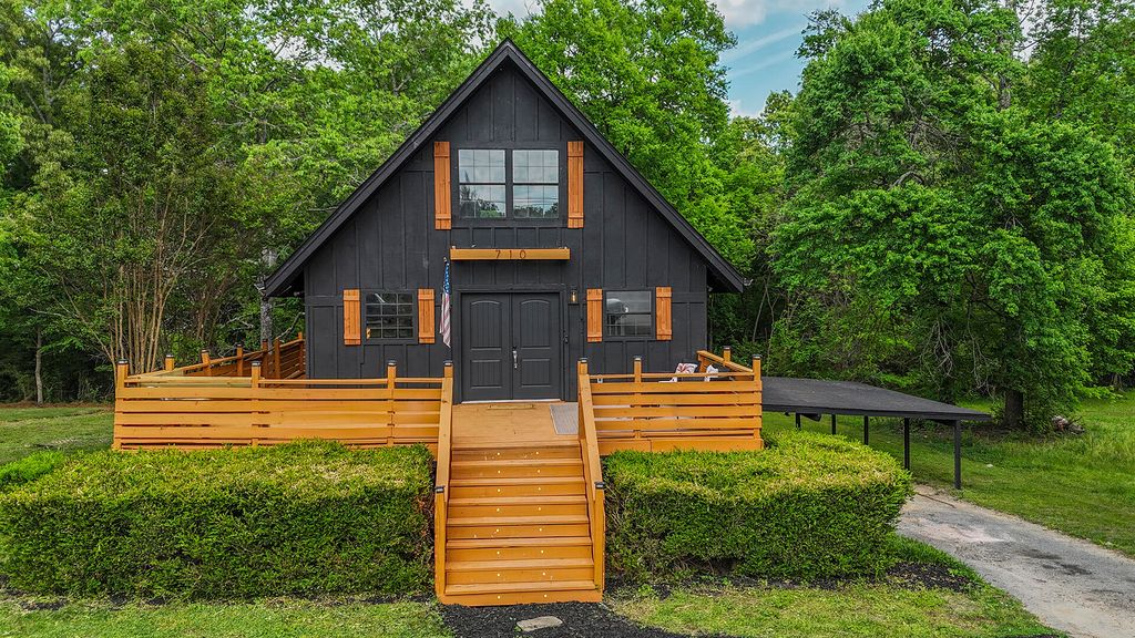 710 Brownwood Circle, Ringgold, GA 30736