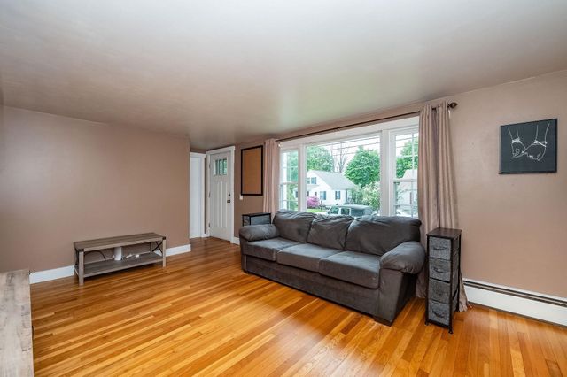 6 Howe Street, Rochester, NH 03867