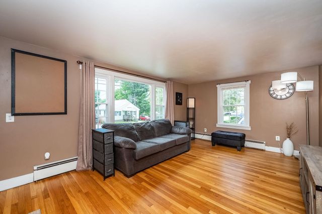 6 Howe Street, Rochester, NH 03867