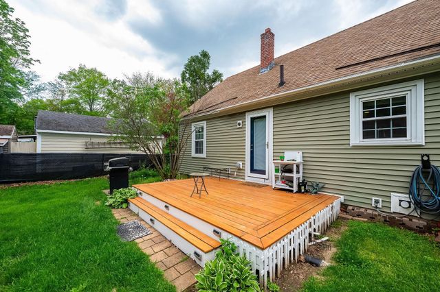 6 Howe Street, Rochester, NH 03867
