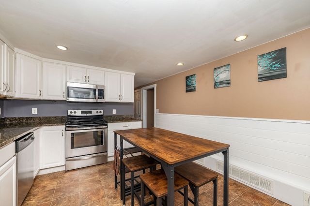 6 Howe Street, Rochester, NH 03867