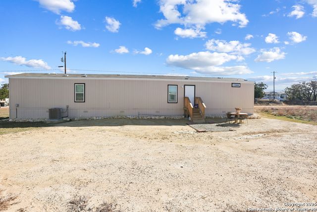570 Pr 1523, Bandera, TX 78003