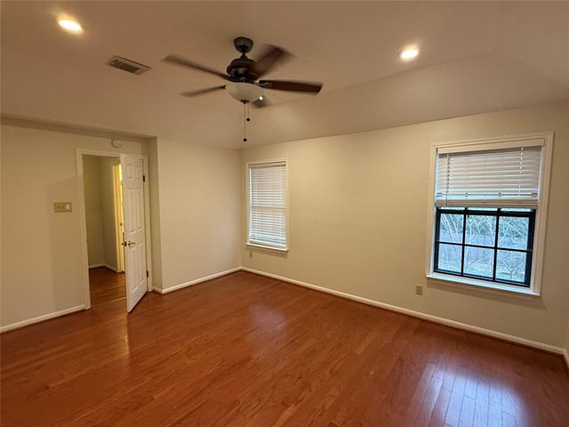 6810 Redwood Falls Drive, Pasadena, TX 77505