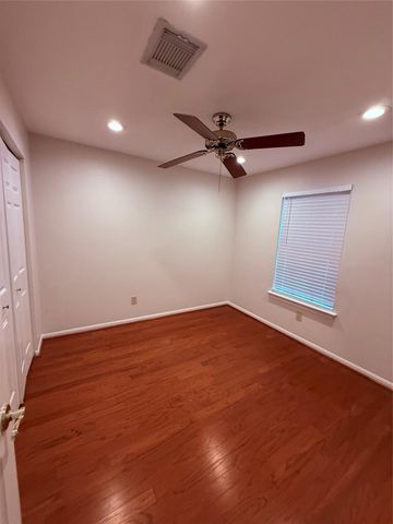 6810 Redwood Falls Drive, Pasadena, TX 77505