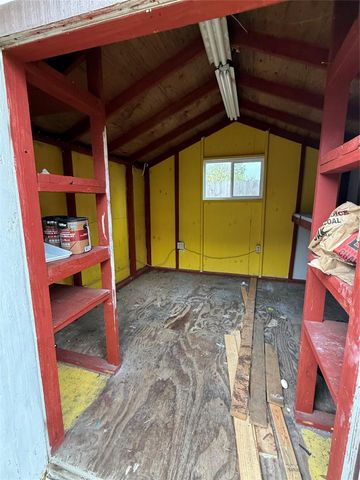 6810 Redwood Falls Drive, Pasadena, TX 77505