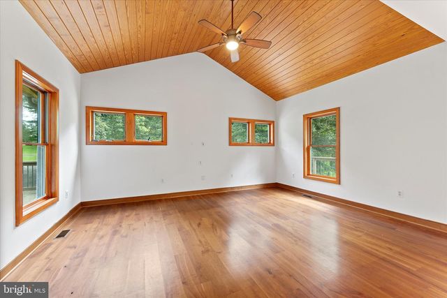 38830 OLD WHEATLAND RD, Waterford, VA 20197