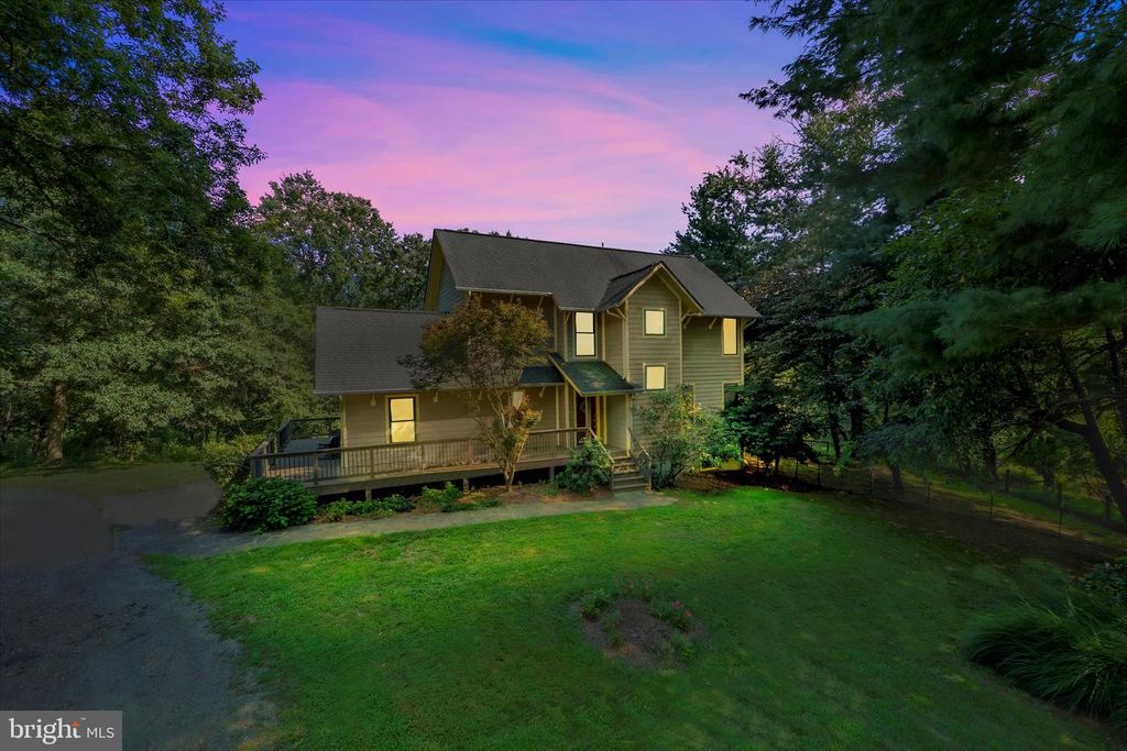 38830 OLD WHEATLAND RD, Waterford, VA 20197