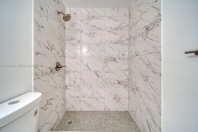 300 NE 143rd St 306, Miami, FL 33161