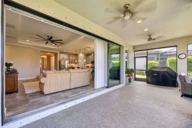 5238 MOREY FARMS LOOP, Palmetto, FL 34221