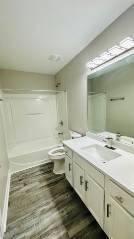 106 Northcrest Commons Cir, Nashville, TN 37211