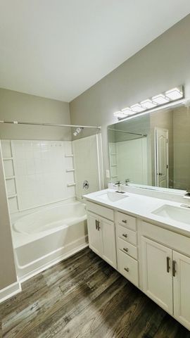 106 Northcrest Commons Cir, Nashville, TN 37211