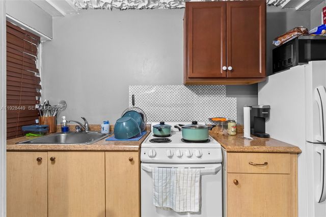 6200 SW 30 St, Miramar, FL 33023