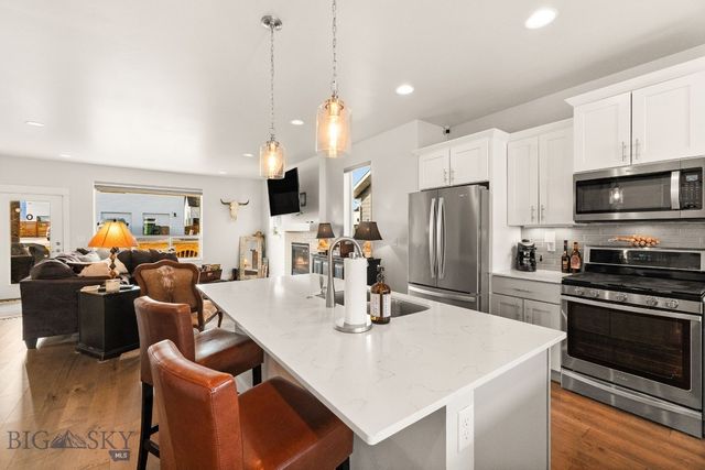 2142 Chipset Street, Bozeman, MT 59718