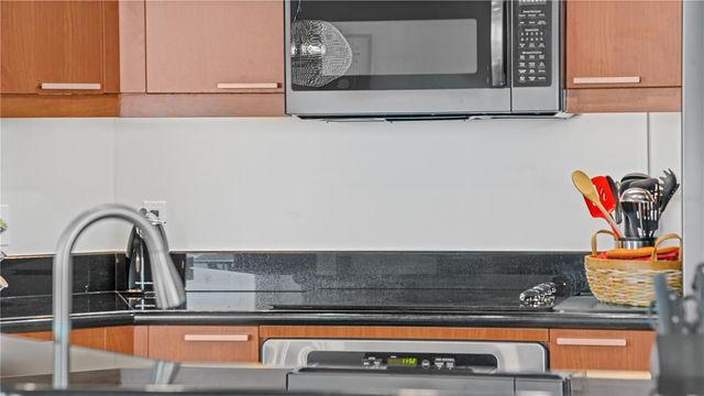 241 RIVERSIDE DRIVE 502, Daytona Beach, FL 32117