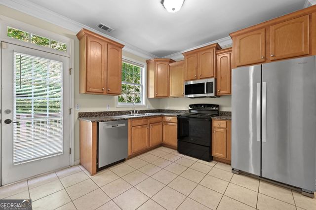 8949 Carroll Manor Drive, Atlanta, GA 30350