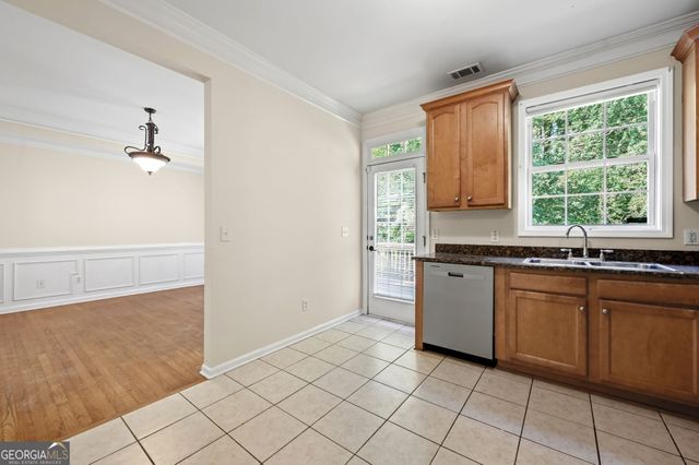 8949 Carroll Manor Drive, Atlanta, GA 30350