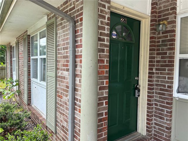 8831 Country Club Drive, Rogers, AR 72756