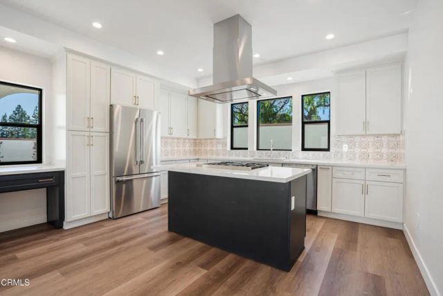 136 N Oakview Drive 101, Thousand Oaks, CA 91362