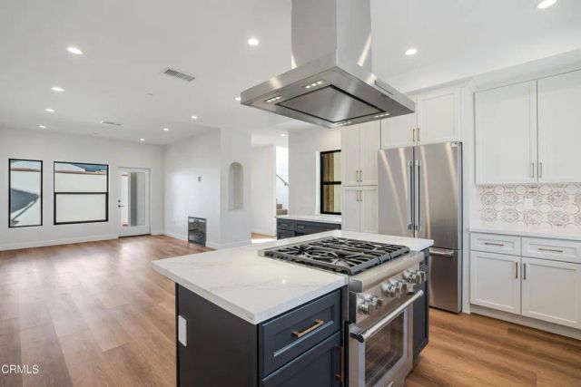 136 N Oakview Drive 101, Thousand Oaks, CA 91362