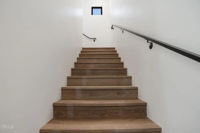 136 N Oakview Drive 101, Thousand Oaks, CA 91362