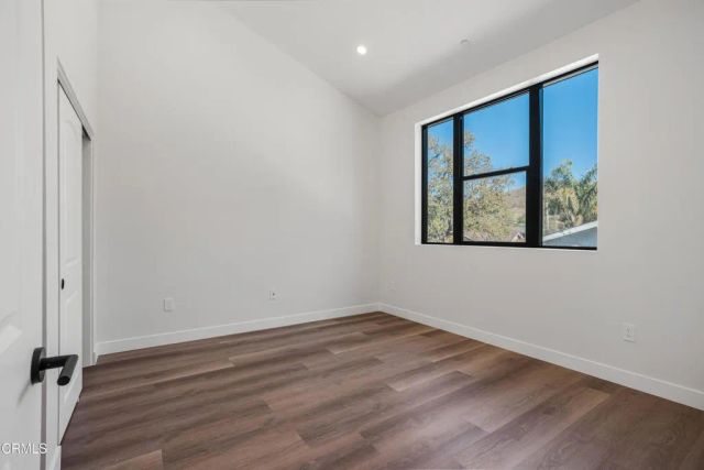 136 N Oakview Drive 101, Thousand Oaks, CA 91362