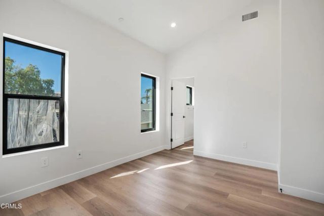 136 N Oakview Drive 101, Thousand Oaks, CA 91362