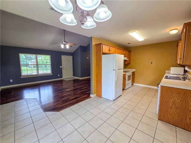 686 Richland Creek Avenue, Elkins, AR 72727