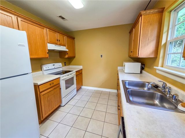 686 Richland Creek Avenue, Elkins, AR 72727
