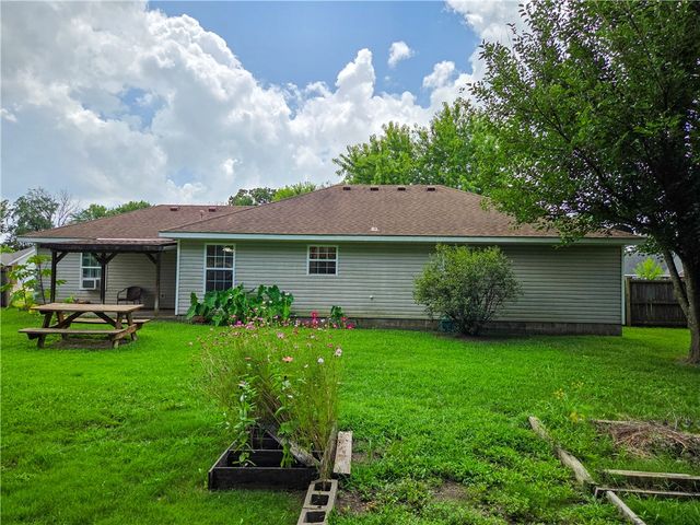 686 Richland Creek Avenue, Elkins, AR 72727