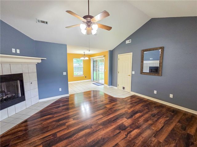686 Richland Creek Avenue, Elkins, AR 72727