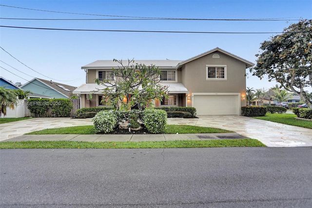 466 NE 8th Avenue, Deerfield Beach, FL 33441
