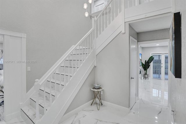 466 NE 8th Avenue, Deerfield Beach, FL 33441