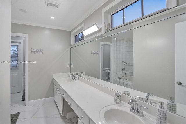 466 NE 8th Avenue, Deerfield Beach, FL 33441