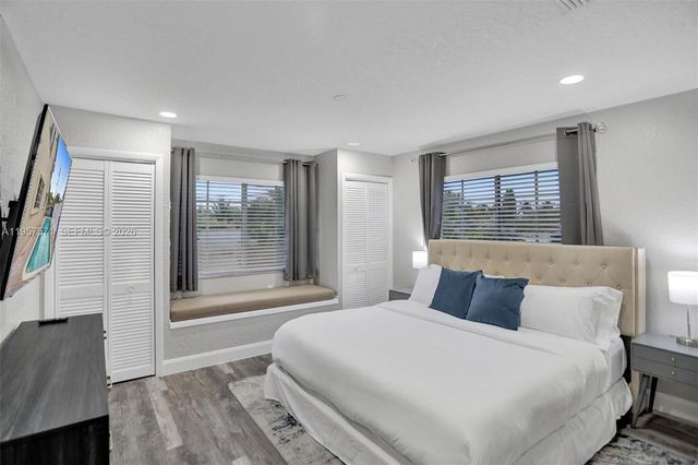 466 NE 8th Avenue, Deerfield Beach, FL 33441