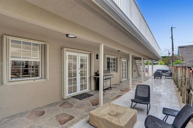 466 NE 8th Avenue, Deerfield Beach, FL 33441