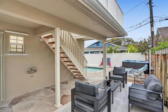 466 NE 8th Avenue, Deerfield Beach, FL 33441