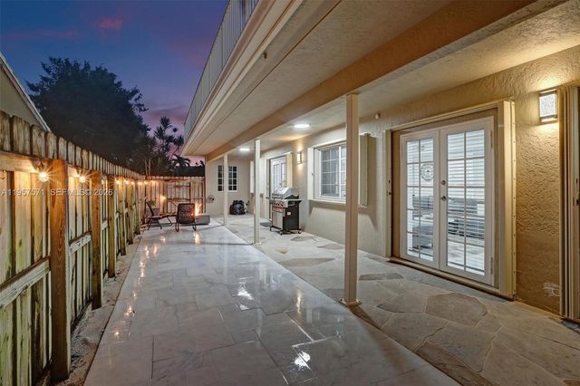 466 NE 8th Avenue, Deerfield Beach, FL 33441